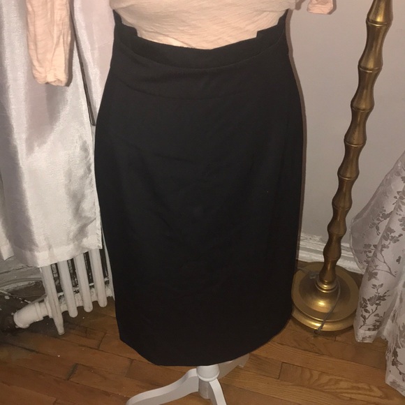 Zara Pencil Skirt - Picture 4 of 7